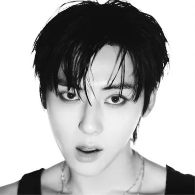민현